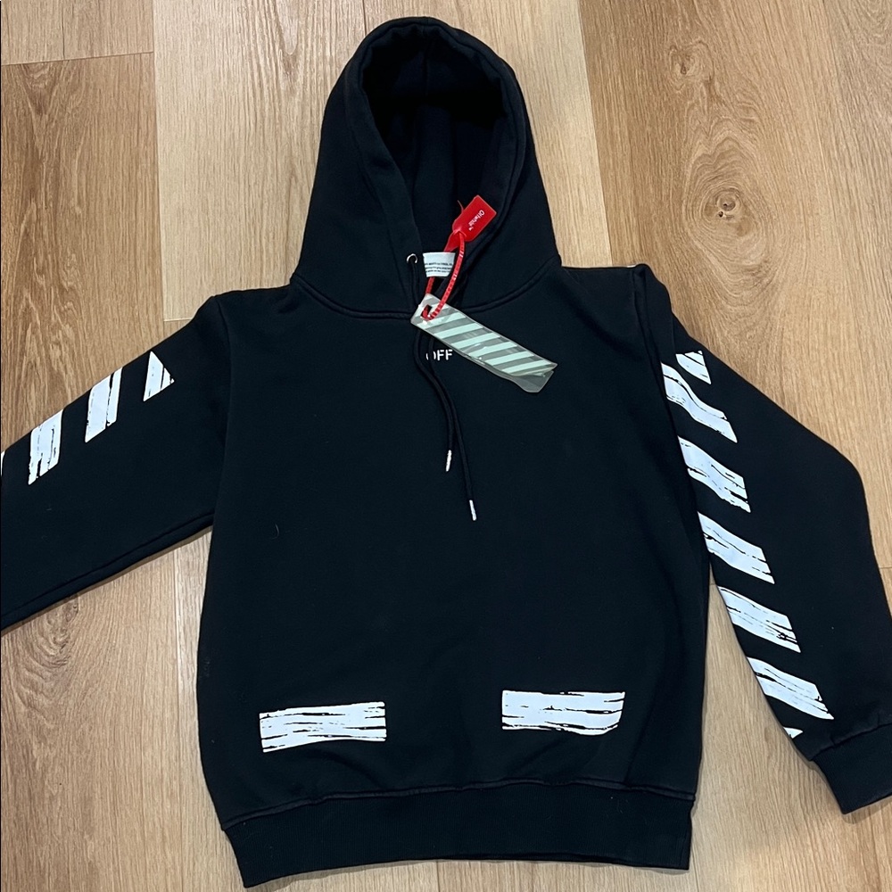 Off-White "Seeing Things" Sweat shirt NWT Sz Med